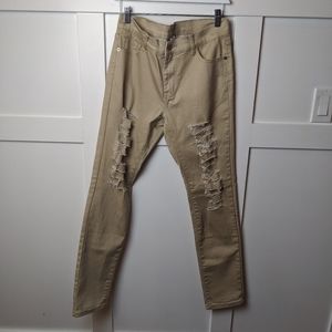 Classic skinny jeans.